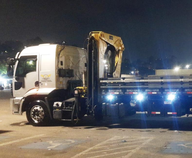 Imagem de Aluguel de Caminhão Munck 2 Brutus Diesel