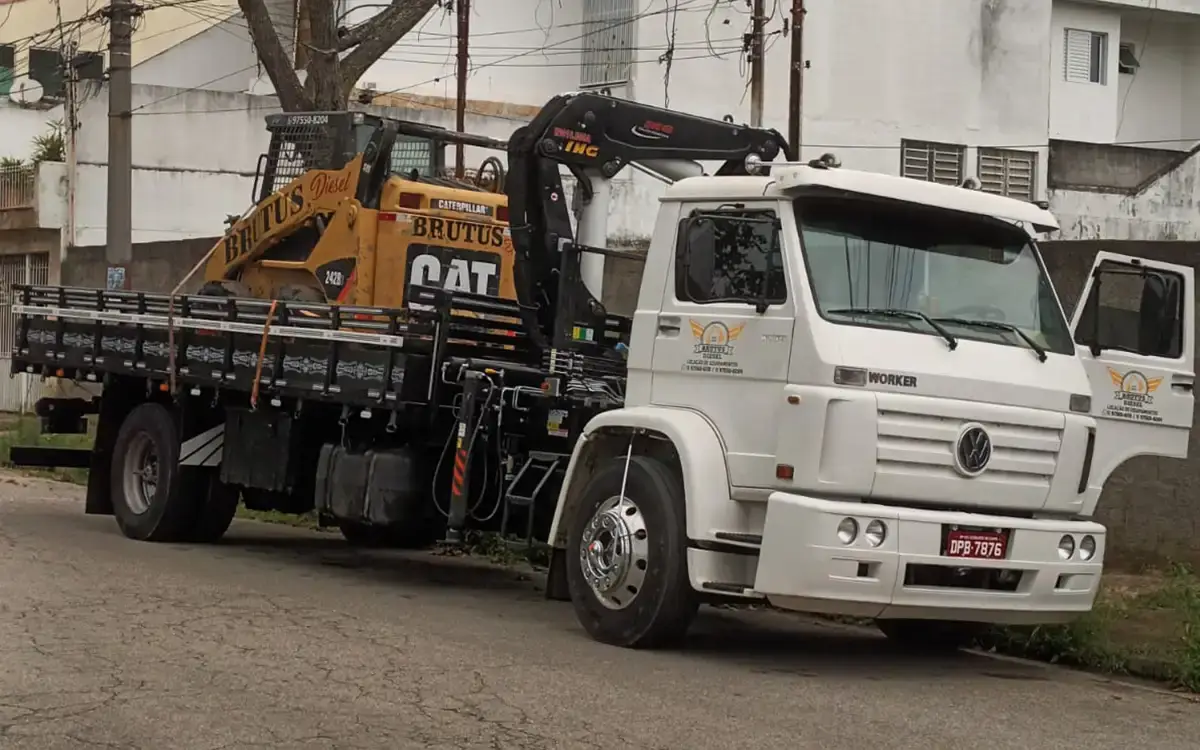 Imagem de Locação de Caminhão Munck 4 Brutus Diesel