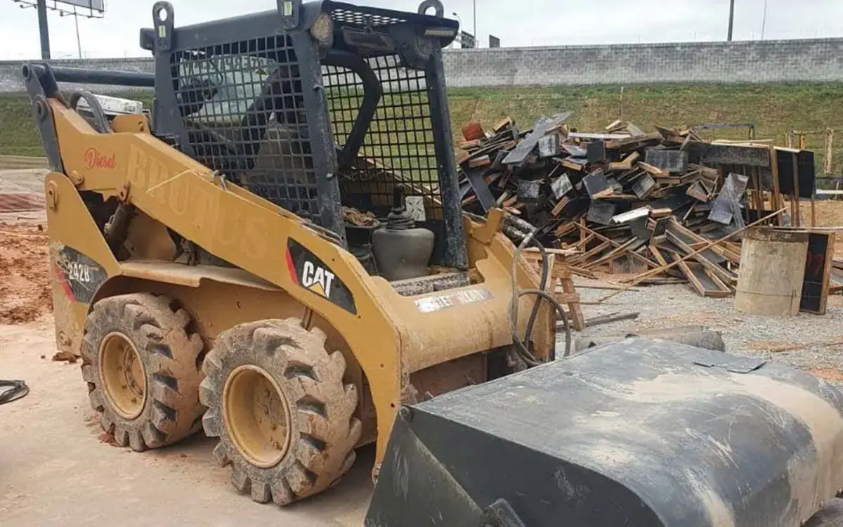 Imagem de Demolição Mecânica 5 Brutus Diesel
