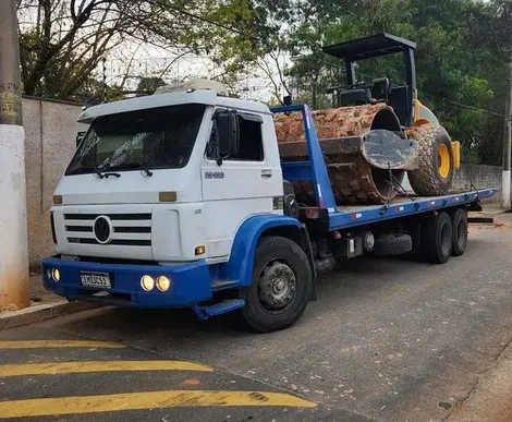 LOCAÇÃO DE MAQUINÁRIO LOCAÇÃO DE MAQUINÁRIO